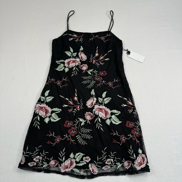Astr The Label Embroidered Lace Floral Sleeveless Mini Dress Womens Size XS NWT - Picture 1 of 11
